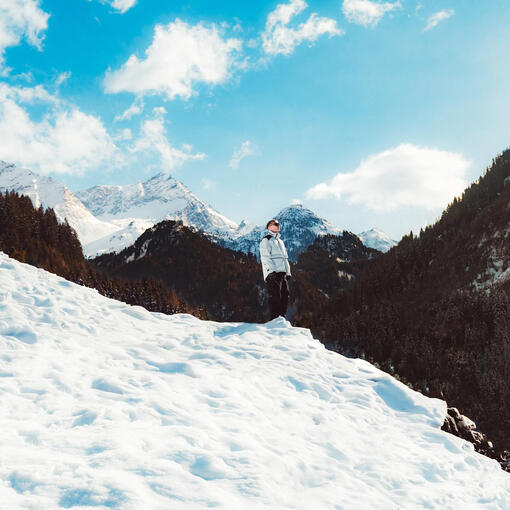 Vanhasta Uuteen • Isac Elliot • 2025